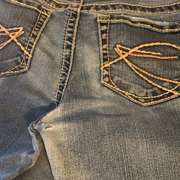 Silver Suki Cropped Capri Blue Jeans Size 28 - Picture 10 of 10